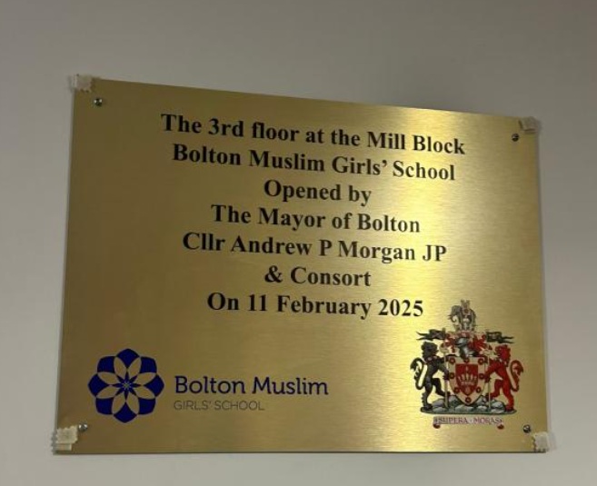 Bolton Muslim Girls' School tweet media