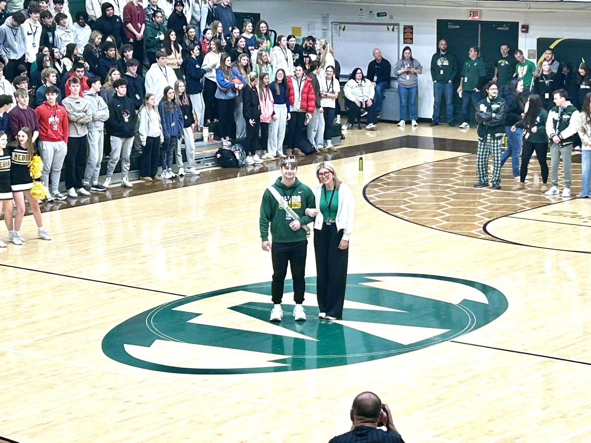 Congratulations to Cooper our 2025 Mr. Medina!!