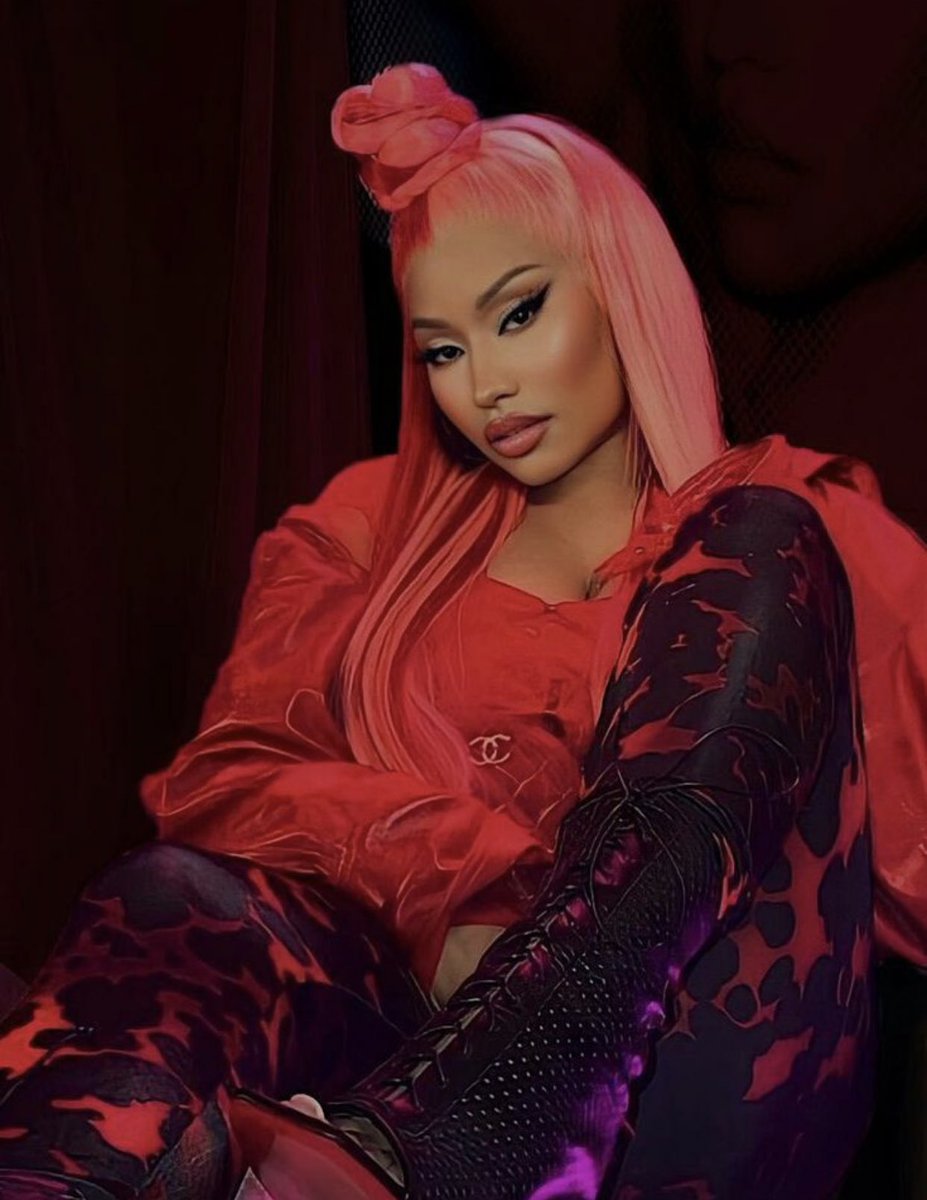 NickiOnChart's tweet image. Nicki Minaj is rumored to be featured on Drake and PARTYNEXTDOOR’s upcoming album “$OME $EXY $ONGS 4 U”. Out tonight.