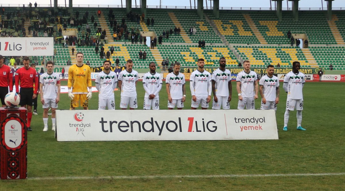 Dgrsuleymnn's tweet photo. ▪️Çok önemli bir galibiyet aldık. Bu akşam bunun için sevinelim ama yarından itibaren Ankaragücü maçına odaklanalım.

▪️Pazartesi akşamı Yeni Sakarya Atatürk Stadı'nda en az 20 bin kişi olalım! Herkes arkadaşlarını, çevresini bu konuda örgütlesin. Sezonun kader maçı olacak. https://t.co/TmStmRdPHZ