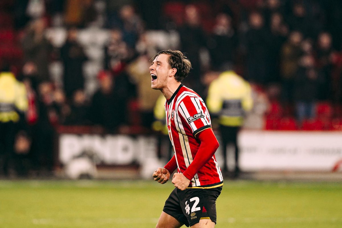A proper sheffield united performance. 
Tally the 3pts and we keep building.

Great atmosphere, thank you Blades
⚔️ ❤️