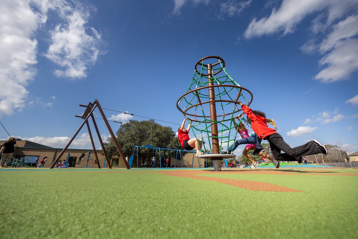 EatPlayLearn22's tweet image. The Great Outdoors has opened to the students of @HumbleISD_TE! Community open house is scheduled for Monday, February 24. #EatPlayLearnGrow in @HumbleISD! 🌄🛝