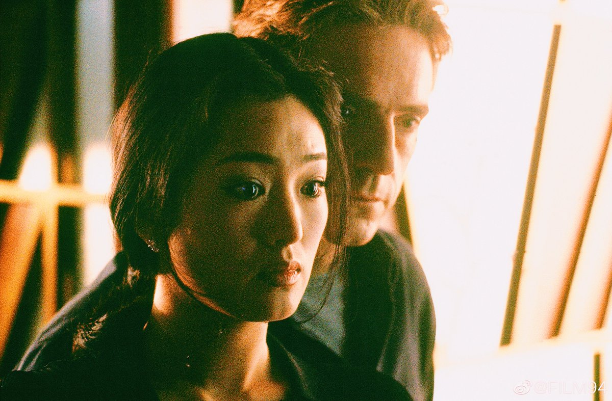 참고로 웨인 왕 감독은 공리, 제레미 아이언스 주연의 <차이니즈 박스>를 감독한 적 있음.Translate post