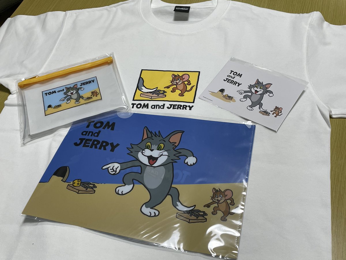 oO（福岡のトムとジェリー展で、くまみねさんの仕事猫とのコラボグッズ