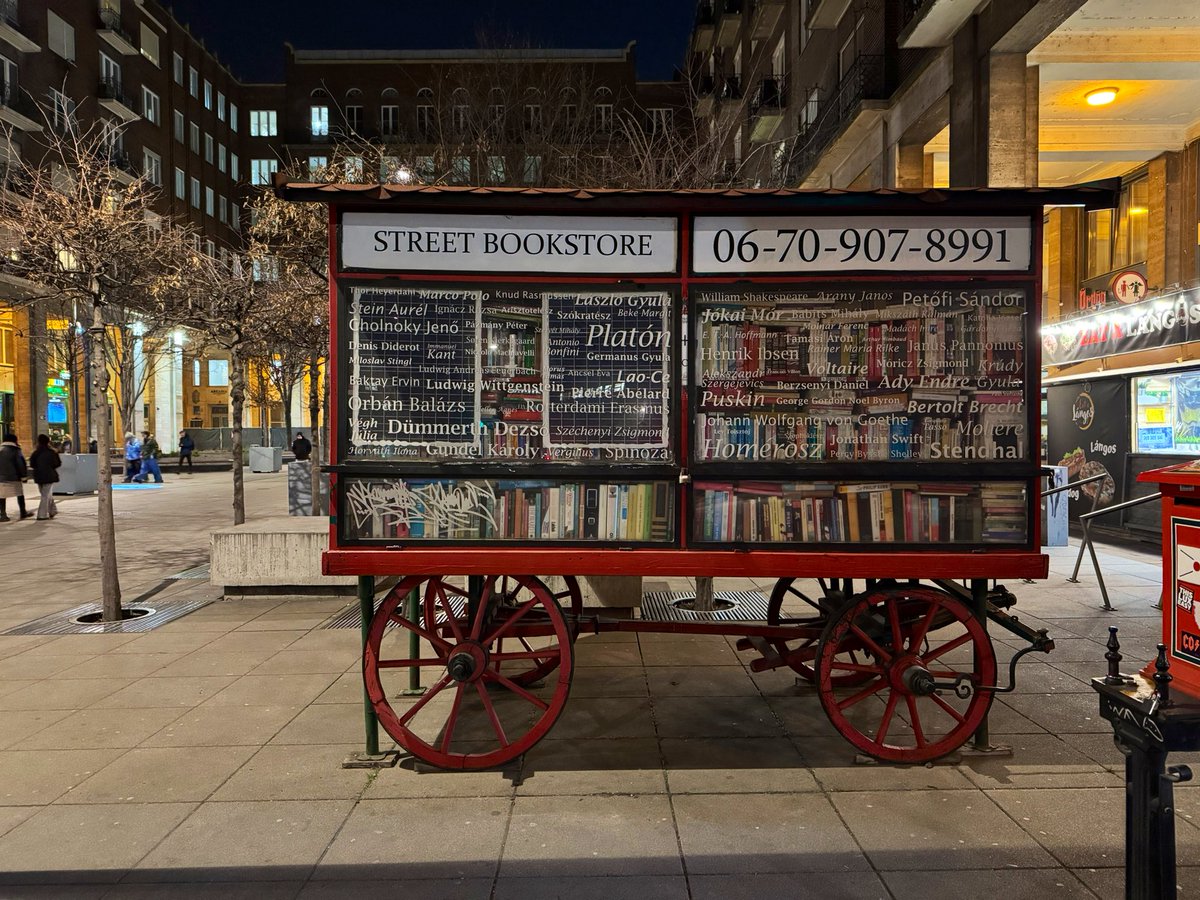 gezenti_turta's tweet image. #fromwhereistand 📚