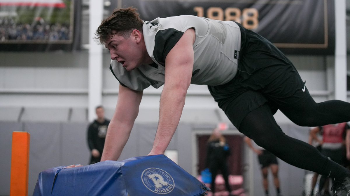 Army Football tweet media