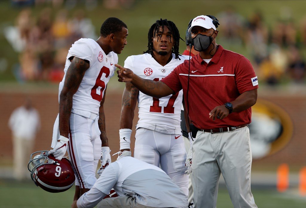 Texas A&amp;M WR Coach Holmon Wiggins - Separation Techniques 🧵

- Stem
- Throw By
- Rocker
- 3 Step Plant
- Chicken Wing