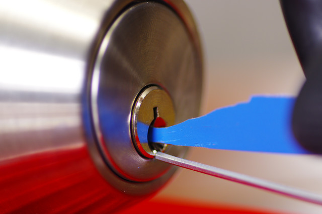 DiamondLocksmth's tweet photo. For all of your locksmithing needs, Diamond Locksmith will handle it all! https://t.co/vFcZGEaDj2 #RepairLocks #HighSecurityLocks #AssaAbloyProducts #CarKeyCutting https://t.co/w7lv7hY5DF