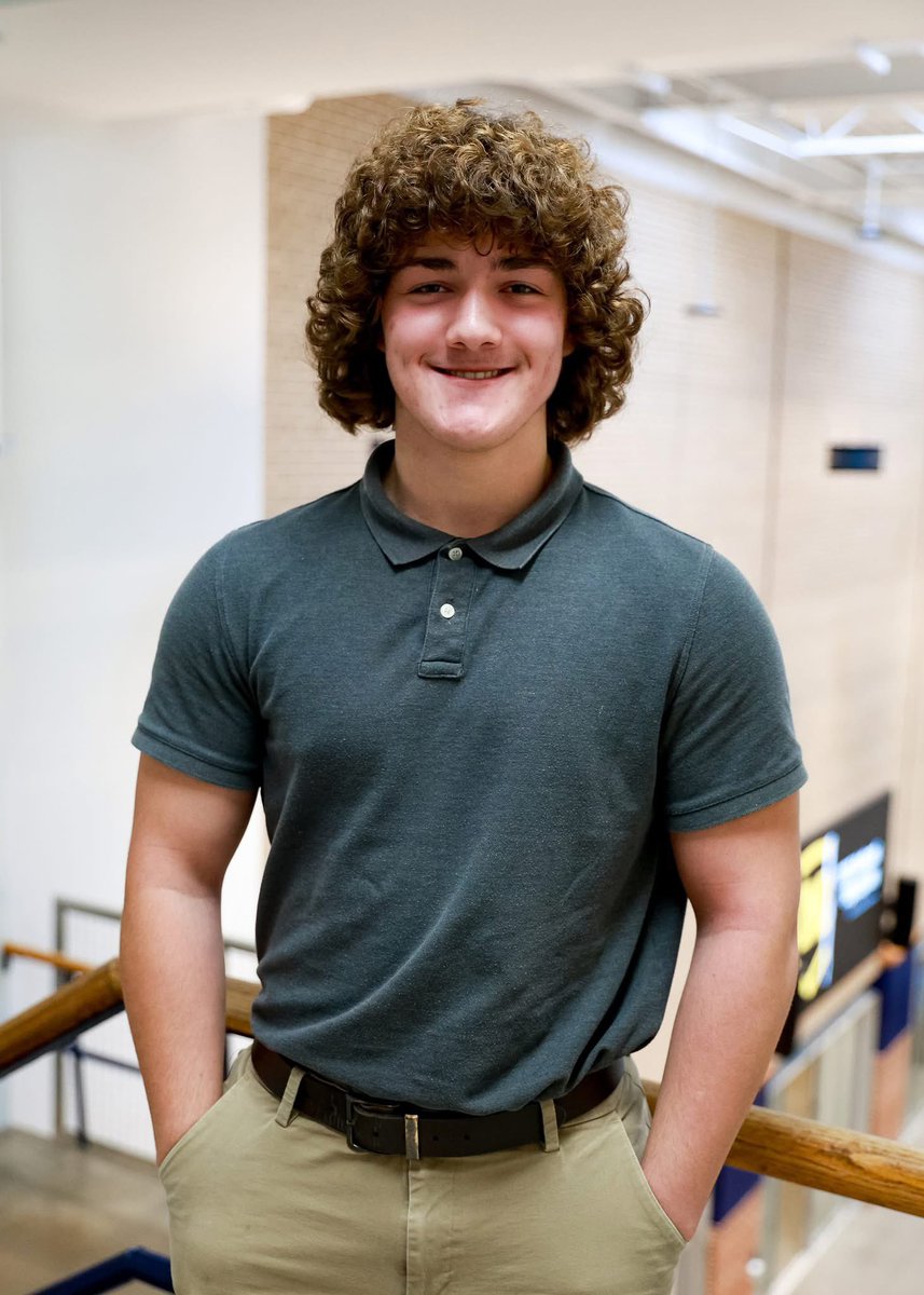 Congrats to Man of Moeller Erik Brown, who placed in the top 10 in Ohio during the Fall Qualifier of the 2025 Microsoft Office Specialist U.S. National Championship. He placed 2nd in Microsoft Excel. Well done, Erik! #BeRemarkable