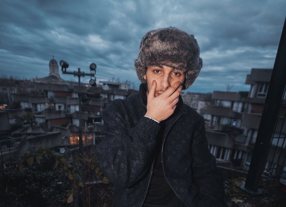 Kulturlesite_'s tweet photo. Les sorties de la semaine : 

PROJETS 

▫️Mecra
▫️Jeune B
▫️Vacra
▫️Drake & PartyNextDoor
▫️1PLIKÉ140
▫️Saïf
▫️Jrk 19
▫️Triangle des bermudes
▫️Candice
▫️Timal
▫️Achka
▫️Godson

SONS

▫️Sasso
▫️Jayel
▫️Beendo Z 
▫️Zitoune
▫️Glk x Gradur
▫️Yoko
▫️Th
▫️Tif & SDM
▫️Guy2Bezbar
▫️113
▫️404Billy
▫️Aj Tracey & Jorja Smith 
▫️Jey Brownie
▫️3arbi x Jamso
▫️Meech20x50
▫️WLMS
▫️D2L
▫️Bruni
▫️DLS
▫️Tekmé
▫️Lin’s
▫️MRG
▫️Lucho
▫️Holy Brune
▫️Robin
▫️Mallaury
▫️Wassim
▫️Angelcy & Jungeli
▫️Alien
▫️Big Bessel
▫️Vicky R 
▫️Monsieur Dioni

Playlist Radar des sorties : https://t.co/zawh8eAEza