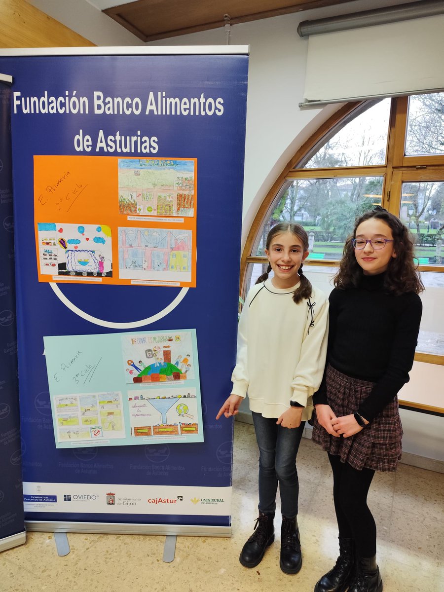 cpbaudilio's tweet photo. Concurso de dibujo de @bancaliasturias, en la biblioteca de la Granja, como broche de oro al proyecto medioambiental 'No tires comida, reparte vida'. Enhorabuena a nuestras alumnas Paula Barreiro y Paula Pérez,👏🏻👏🏻y muchas gracias a @bancaliasturias por vuestra labor solidaria.🥰 https://t.co/I2WuaDaYBc