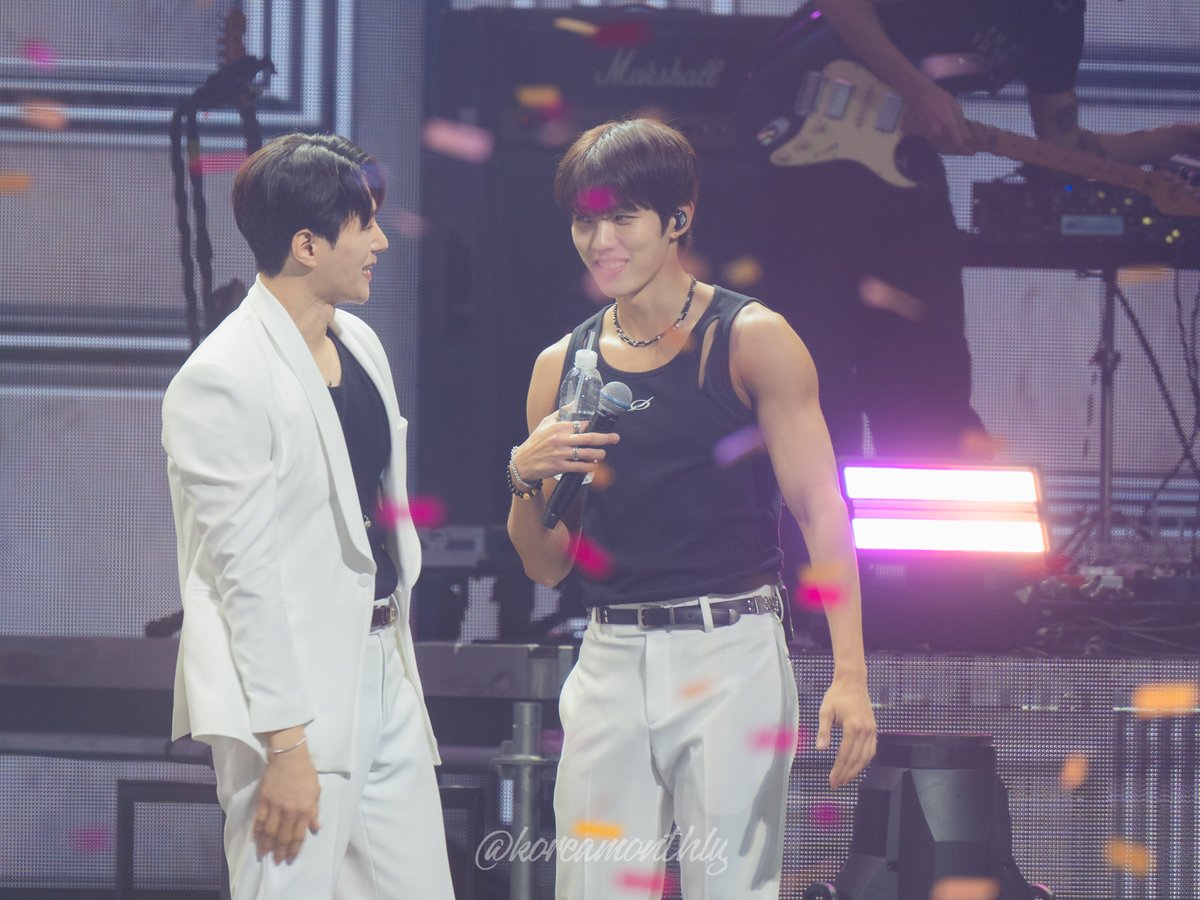 koreamonthly's tweet photo. To celebrate Vday, here are some of our favourite moments from INFINITE's concert exactly a week ago!
P.s. we're not gatekeeping our photos (there are >100 of these gems on our website ๐)
๐https://t.co/VzUiqs7Aqi
#์ธํผ๋ํธ #INFINITE #INFINITEinSingapore #INFINITEinSG https://t.co/G26FosyZIs