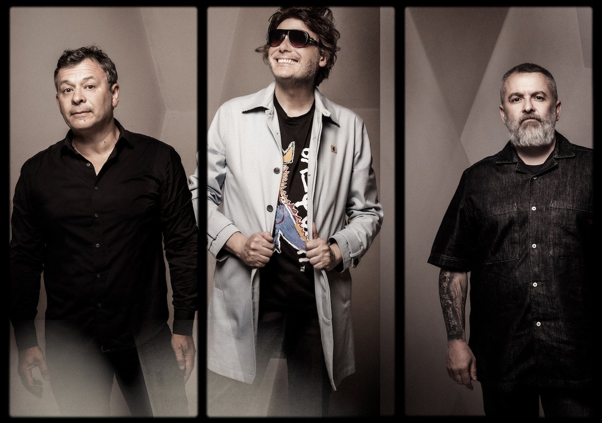 Nicky Wire, and the enduring truth of Manic Street Preachers.

The bass player + lyrical iconoclast talks new album 'Critical Thinking' with Tilly Foulkes.

clashmusic.com/features/nicky…