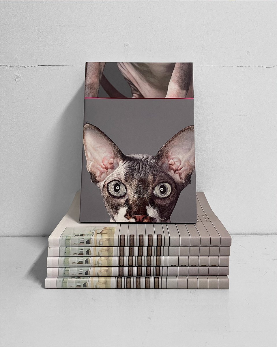 (by)Build Shop (@bybuildshop) on Twitter photo Build—Works(01) is a studio monograph showcasing work from 2005 to 2010. This book features early client projects, interspersed with incidental photography and detailed shots of Sphynx cats Brockmann and Betty.
Printed by <a href="/GenerationPress/">Generation Press</a>
bybuild.shop/products/build…
#bybuildshop Build—Works(01) is a studio monograph showcasing work from 2005 to 2010. This book features early client projects, interspersed with incidental photography and detailed shots of Sphynx cats Brockmann and Betty.
Printed by <a href="/GenerationPress/">Generation Press</a>
bybuild.shop/products/build…
#bybuildshop