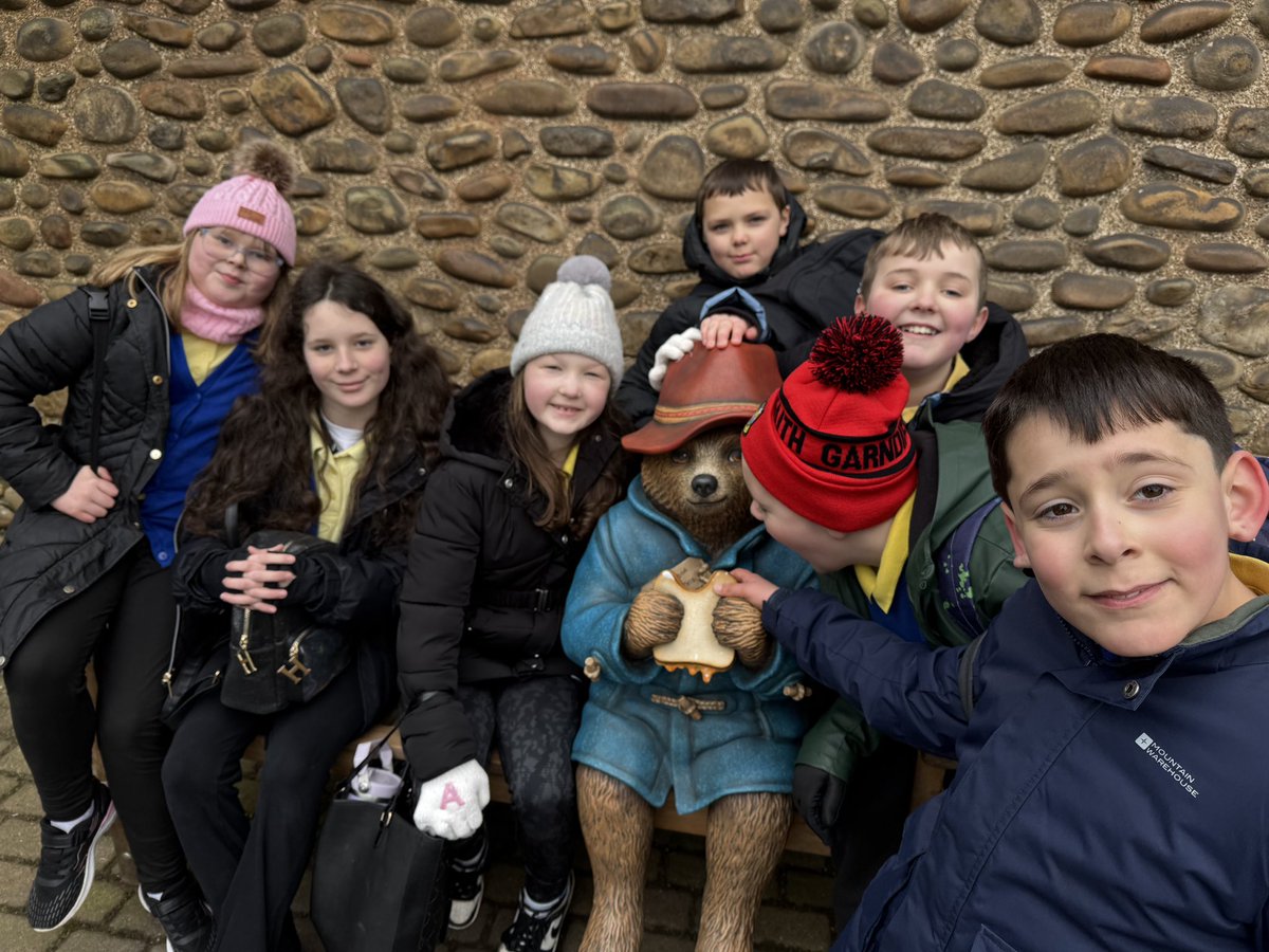 Miss Smith (@cwmff_misssmith) on Twitter photo What a fantastic day we have had visiting Cardiff Castle, exploring what life was like โon the front lineโ in Cardiff during WW2! We even made time to meet Paddington! ๐ด๓ ง๓ ข๓ ท๓ ฌ๓ ณ๓ ฟ๐ป <a href="/cwmffrwdoer/">Cwmffrwdoer Primary</a> What a fantastic day we have had visiting Cardiff Castle, exploring what life was like โon the front lineโ in Cardiff during WW2! We even made time to meet Paddington! ๐ด๓ ง๓ ข๓ ท๓ ฌ๓ ณ๓ ฟ๐ป <a href="/cwmffrwdoer/">Cwmffrwdoer Primary</a>