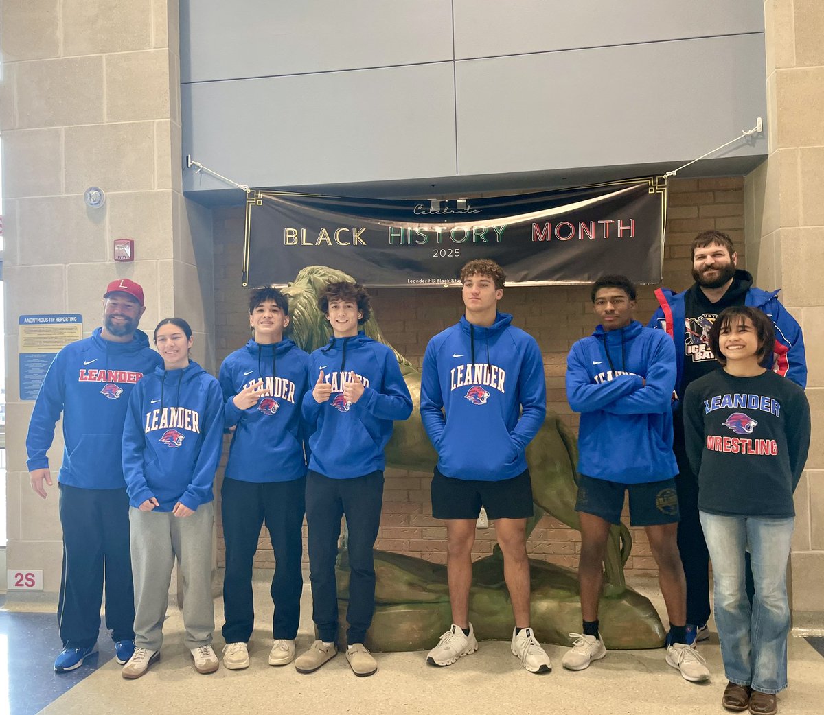 The school came out and supported your Lion wrestling team on our way to State! Thank you to everyone that came out and wished our kids luck!