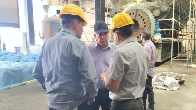 Diariamente se labora para recuperar el Sistema Electroenergético Nacional.Hoy, junto a <a href="/DiazCanelB/">Miguel Díaz-Canel Bermúdez</a>, en La #HabanaVieja visitamos instalaciones claves para este propósito y erradicar los molestos apagones. #UnidosXCuba lo lograremos.