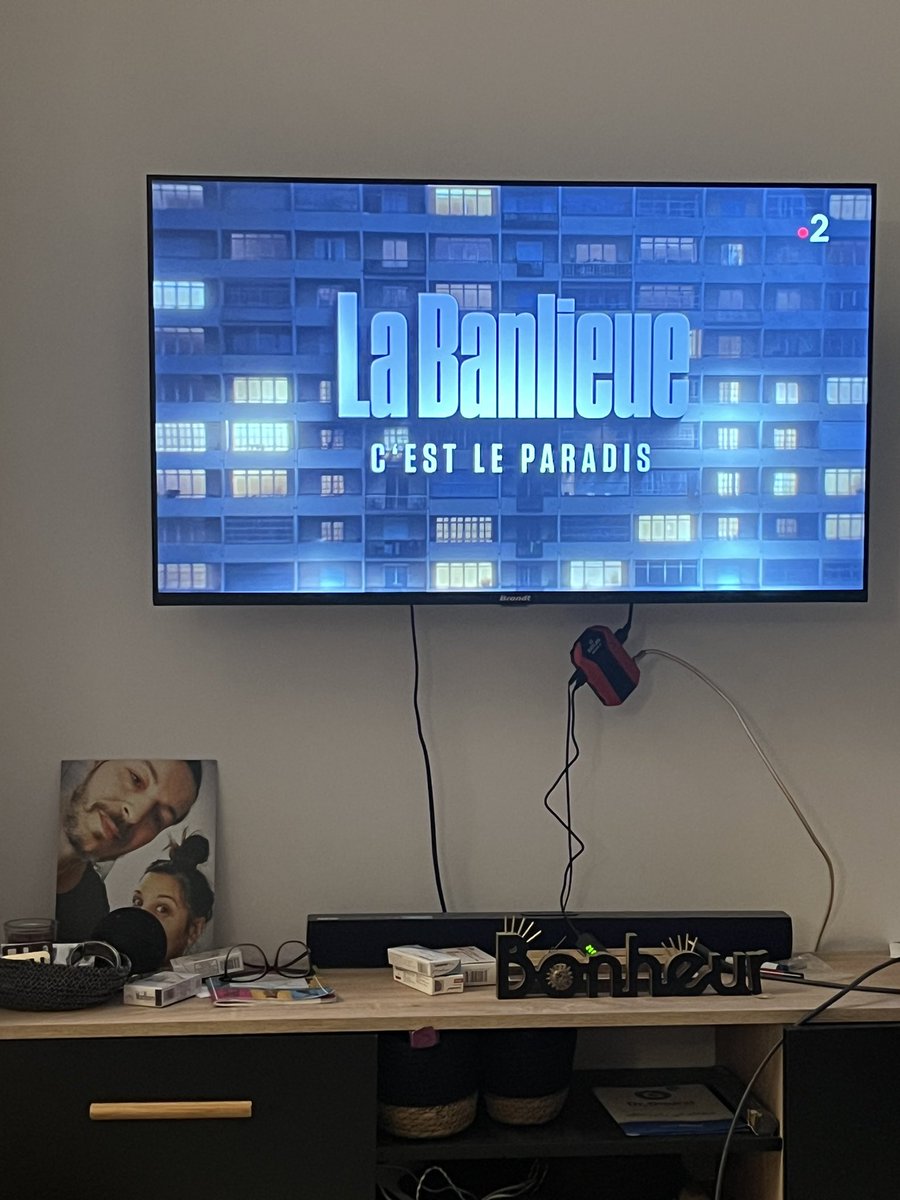 VansKHAM tweet media