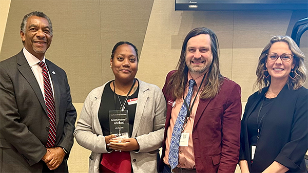 engageky's tweet photo. Congratulations to #EngageKY member institutions, @bellarmineU and @nkuedu, for receiving transformational leadership awards from the @CPENews at this week’s Student Success Summit! #KHEAA #AmeriCorps #GetThingsDone #Education #CollegeAccess #StudentSuccess #CommunityImpact https://t.co/gjHmOAs9Il