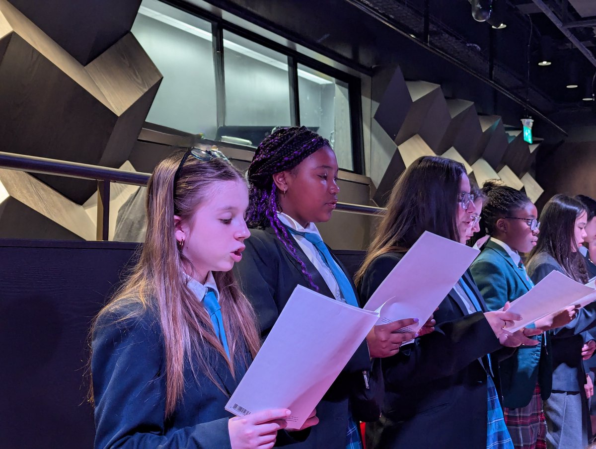 #trafalgarcastleschool's choirs and bands have been busy rehearsing &amp; getting ready to join 1400+ students &amp; #educators at Roy Thomson Hall on April 5 for CISMF, an annual, non-competitive music festival!
#schoolchoir #schoolband #music #schoolforgirls <a href="/CISOntario/">CIS Ontario</a> <a href="/CAIS_Schools/">CAIS</a>