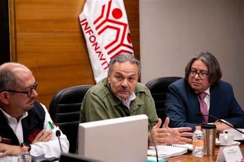 mario_dico50's tweet photo. 🔴 El Agrónomo que quebró a @Pemex ahora confiscará y manejará tu ahorro del @Infonavit y el ex director que llevó a cabo actos de corrupción ya es de @PartidoMorenaMx y tu representante sindical es @PedrohacesO ! https://t.co/RSlzJMDbeL