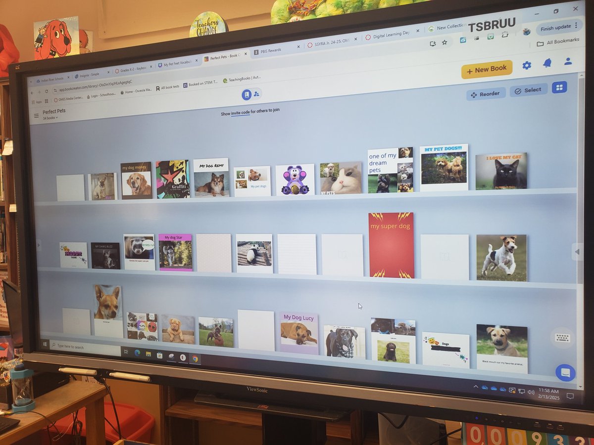 4th grade Ss making books about pets for #DLDaysdirc25 after listening to My Pet Feet. @IRCSchools <a href="/FloridaMediaEd/">FAME</a> #ssyrajr <a href="/MagnetOsceola/">@MyOMSK-8</a>