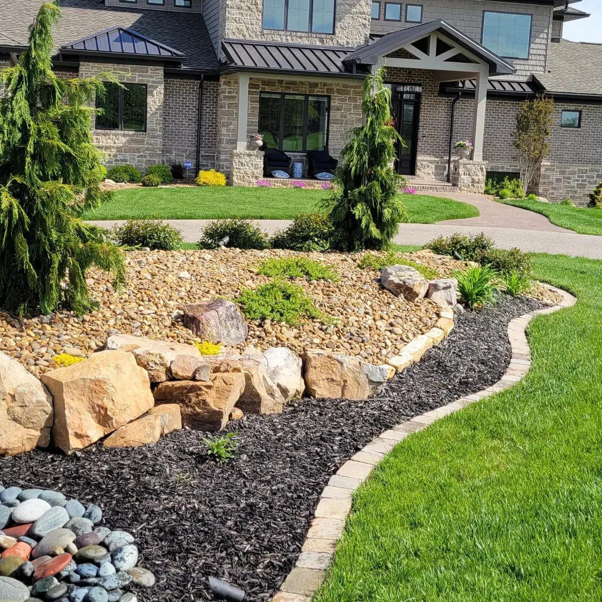 CombsGarden's tweet photo. Combs Landscaping!
Located in Evansville IN
#springfever
#Spring2025 https://t.co/tzn8qxLGJO