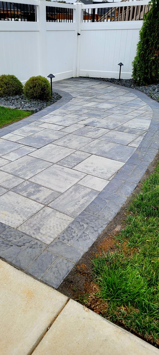 CombsGarden's tweet photo. Combs Landscaping!
Located in Evansville IN
#springfever
#Spring2025 https://t.co/tzn8qxLGJO