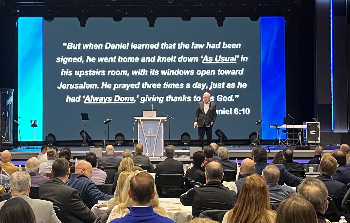 Packed house this morning at our <a href="/Prestonwood/">Prestonwood Baptist</a> Business Breakfast. Our speaker ⁦<a href="/bob_beaudine/">Bob Beaudine</a>⁩ knocked it out of the park with his message on Two Chairs. Greatly blessed and thankful for this powerful word.