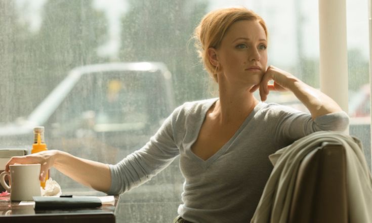 #0 kerry bishé as donna clark