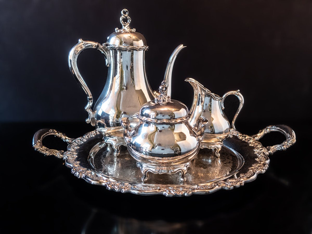 InventifDesigns's tweet image. #antiquesilver #vintagedining Vintage Silver Plate Tea Set Coffee Service 4 Piece Set With Tray Reed Barton Provincial
$275.00
Get here inventifdesigns.com/products/vinta…