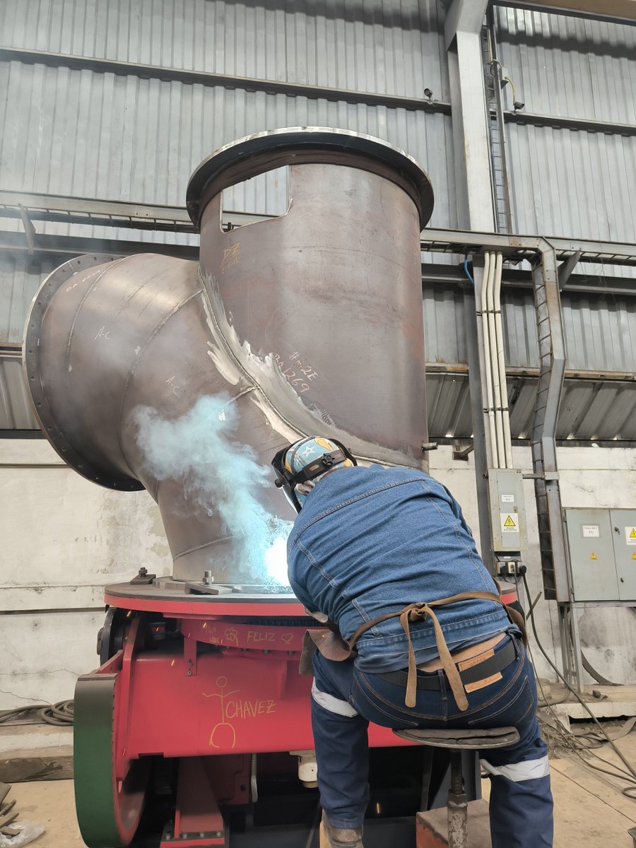 DELTA DELFINI.  Proceso de soldadura de codo de descarga.  Bomba de 50", 5 m³/s. Destino México.  #EfficciencyByDesign
