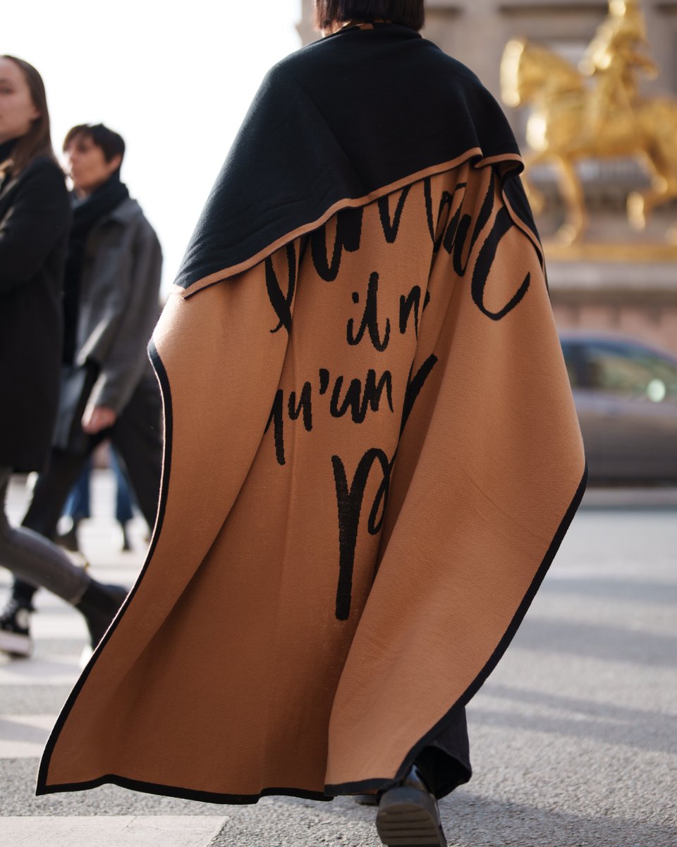 LaMaisonDLM's tweet photo. De l’amour à la laine ou de la laine à l’amour, il n’y a qu’un plaid. - @titoumothafck 

https://t.co/hJdZDLbdqi

#plaidenlaine #calligraphie #fabriquéenfrance #ideecadeausaintvalentin #lamour #leplaid #leplaidfrançais https://t.co/AHaURWE9Z7