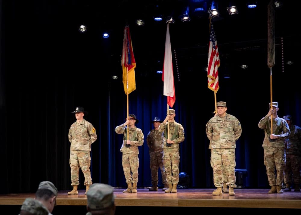 3rd_Infantry's tweet image. Last week signified the Transition of Authority from 1ABCT, 1CD to your very own Raider Brigade, 3ID. Happy to be here and happy to get to work! #RaidersFirst