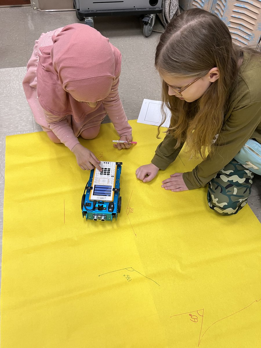Kettering students love coding TI Rovers.  Emmett, a 4th grade student told me while he waited to get a Rover for his 3rd Rover lesson, "Rovers are the most exciting challenge we do in school because it is fun and different!" Engaged Learner! <a href="/KetteringLearns/">Dan Von Handorf</a> <a href="/TICalculators/">Texas Instruments Education</a>