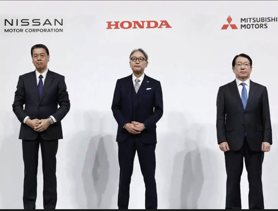 devra_ahmed's tweet photo. The deal between Japanese auto maker Nissan and Honda will no longer happen. Both companies have decided not to take it forward. On December 23 last year, Honda and Nissan signed a Memorandum of Understanding (MOU) for the merger.

If this deal had happened, the two would have formed a group worth $60 billion (current value - about Rs 5.21 lakh crore). Which would have been the fourth largest group in the world in terms of vehicle sales after Toyota, Volkswagen and Hyundai.
#Honda #NISSAN
