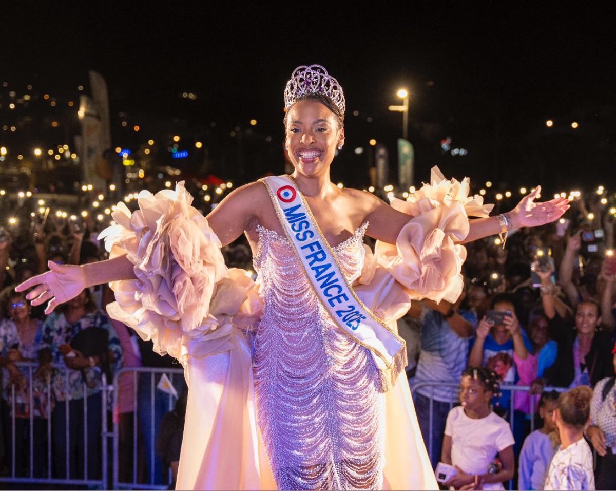histeury's tweet photo. Miss France est et restera Miss Martinique 

📸: https://t.co/lVHqxHklFk https://t.co/WXL2ZOE2VJ