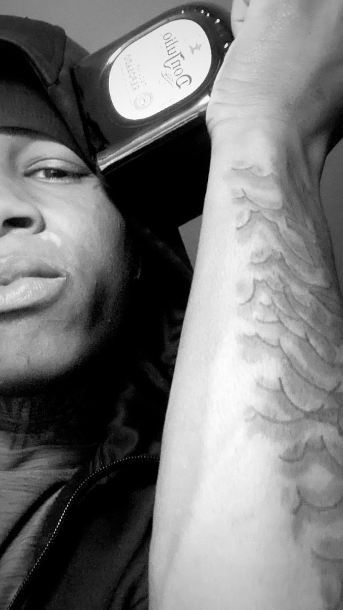 PerKoo_'s tweet image. type shit