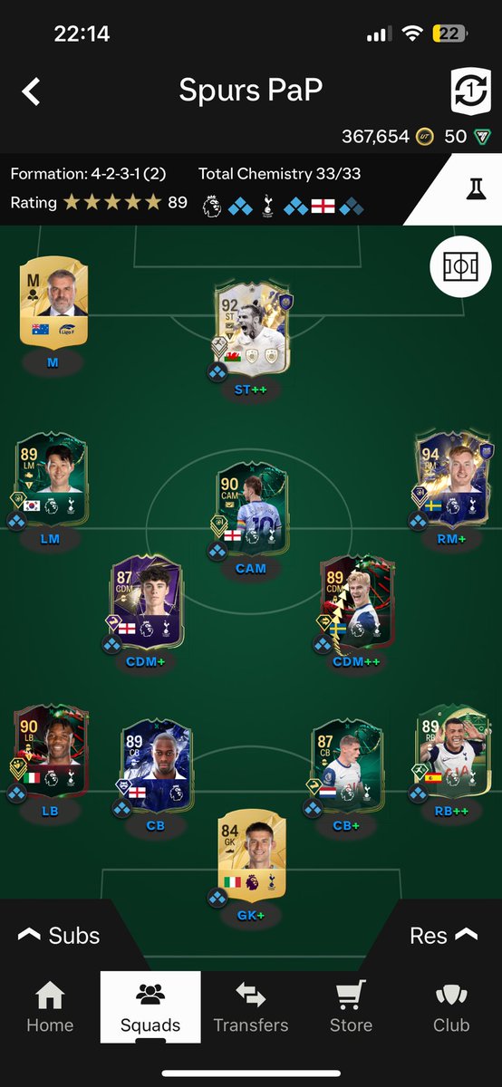 CadiWasTired's tweet photo. @Hatchtheyid @FIFA22_INFO yeah it sucks, was gonna have 2 strikers, nice team tho mate https://t.co/rcSMjbDPZr