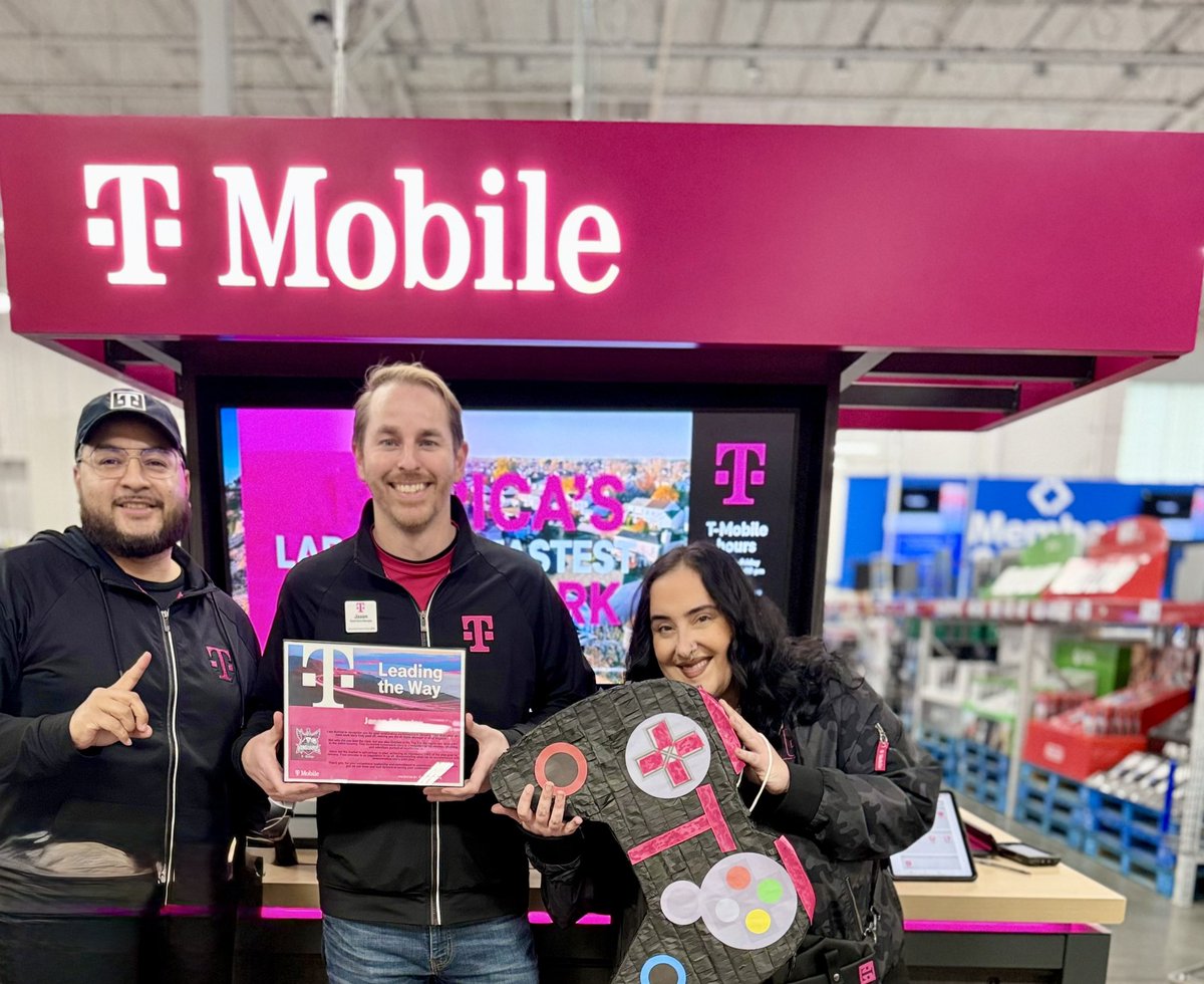 agreatleader's tweet photo. Hello X’ world and TMO fam!
Shoutout to the Store-in-Store rockstars of January! 🌟 Your hard work and dedication have been truly inspiring. Keep shining! #TeamSuccess #JanuaryWinners #GameChanager https://t.co/X4LiSUDS6U
