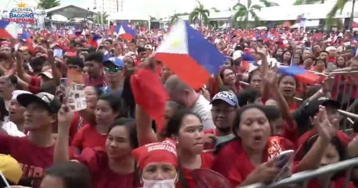 patriotic_ph's tweet photo. From the City of love,Iloilo city!
We love you,PBBM!❤️
#TeamPBBM♥️❤️🇵🇭
@iampinglacson
@sotto_tito
@Mayora_Abby
Ctto https://t.co/ExaSLQw7B8