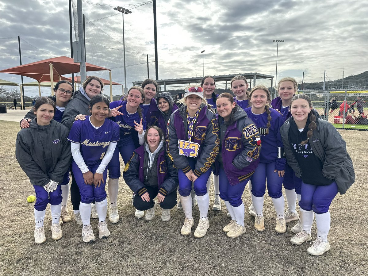 Marble Falls Softball tweet media