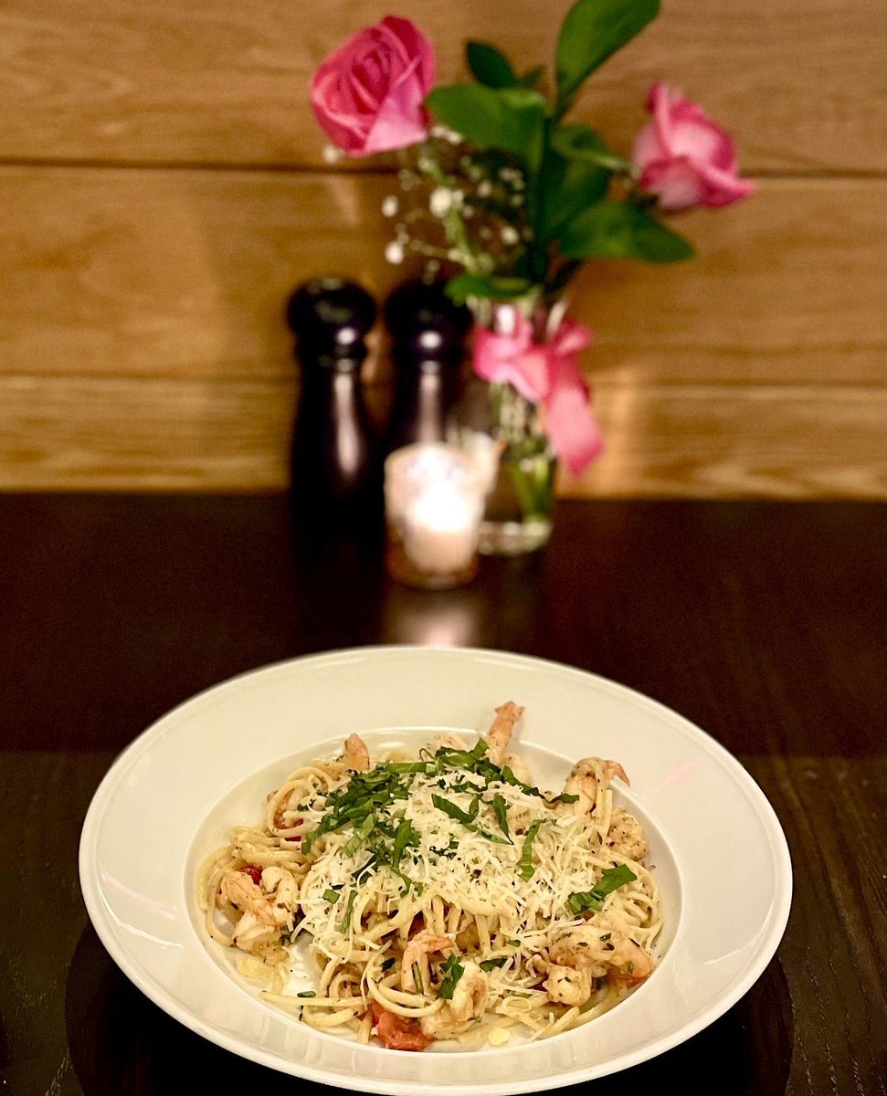 Love is in the air at Circa! ❤️ Celebrate Valentine's Day with us from today until Sunday. Enjoy our specials and create unforgettable memories.