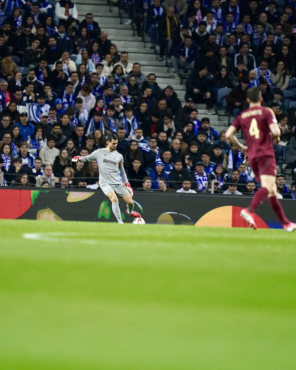 Não conseguimos a vantagem hoje. Temos mais 90 minutos para vencer. Esse é o nosso objetivo. 🔵⚪ 

<a href="/FCPorto/">FC Porto</a>