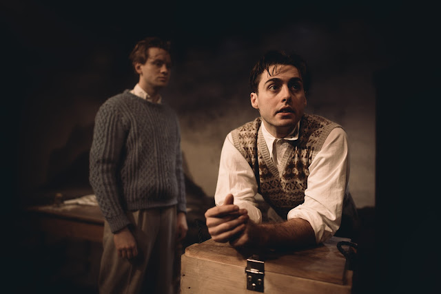 London Living Large (@londonlivinguk) on Twitter photo Outlying Islands ★★★★★ <a href="/JSTheatre/">Jermyn Street Theatre</a> | Feb 6 - Mar 15, 2025
REVIEW: tinyurl.com/2wue8rrs
An intriguing tale supported by some first-rate performances! A young scientist's personal dilemma comes to reflect how humans choose to live with nature.
jermynstreettheatre.co.uk/show/outlying-… Outlying Islands ★★★★★ <a href="/JSTheatre/">Jermyn Street Theatre</a> | Feb 6 - Mar 15, 2025
REVIEW: tinyurl.com/2wue8rrs
An intriguing tale supported by some first-rate performances! A young scientist's personal dilemma comes to reflect how humans choose to live with nature.
jermynstreettheatre.co.uk/show/outlying-…