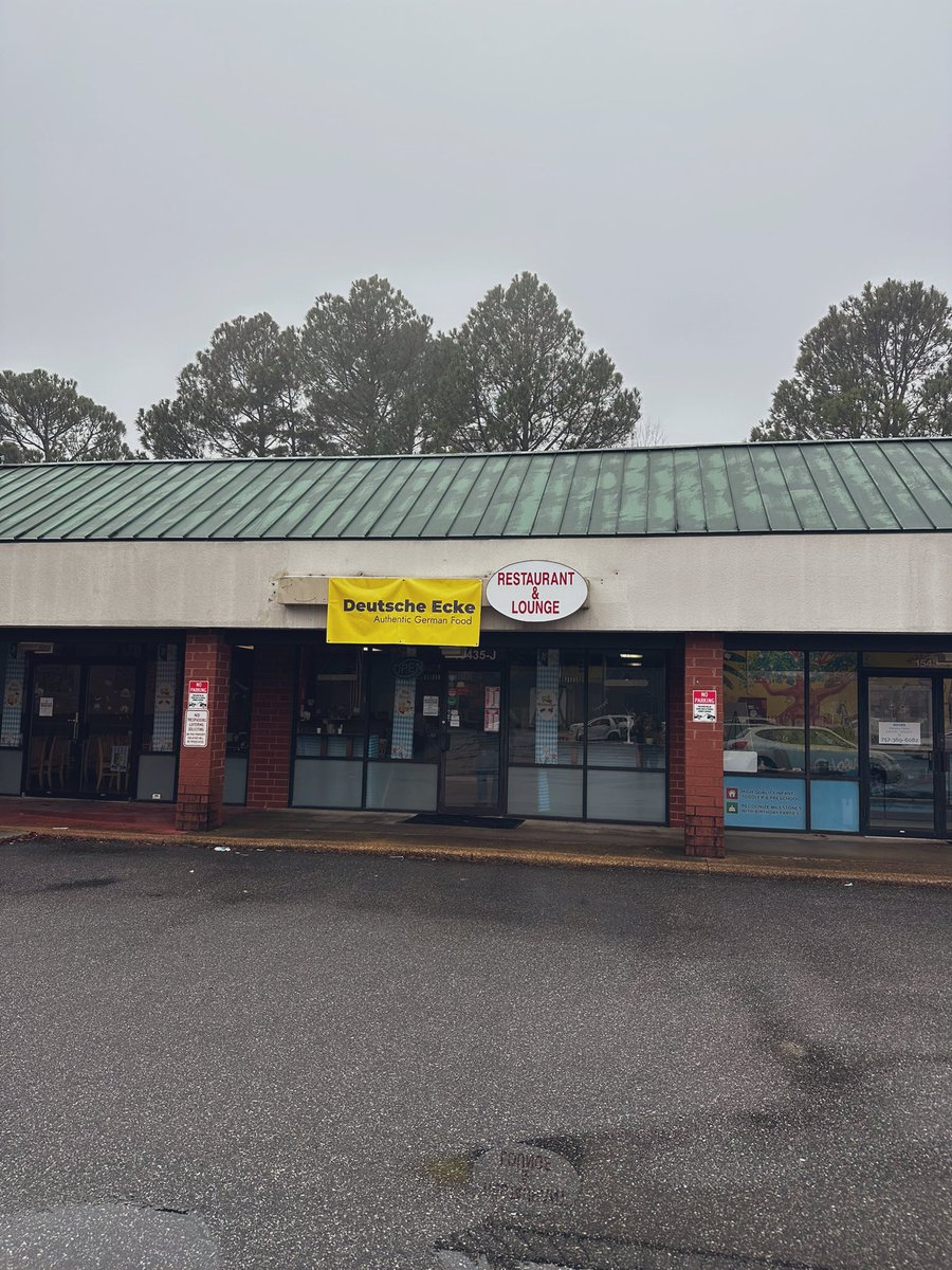 Deutsche Ecke has joined the <a href="/Shift4/">Shift4</a> team!  Just finished installing <a href="/SkyTabPOS/">SkyTab</a> in their Authentic German restaurant in Newport News, VA!  Come by 11:30AM - 9PM and try their Schnitzel’s, or bring your S/O to celebrate valentines with their Dinner for 2 special!
#TeamFOUR #SkyTab