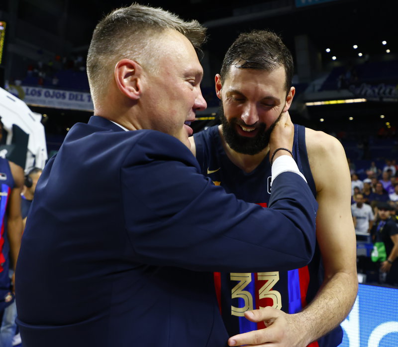 Ntdry1's tweet photo. @FCBbasket Ho teníem tot i us ho heu carregat... 🥹❤️ https://t.co/0WGEzTBKv4