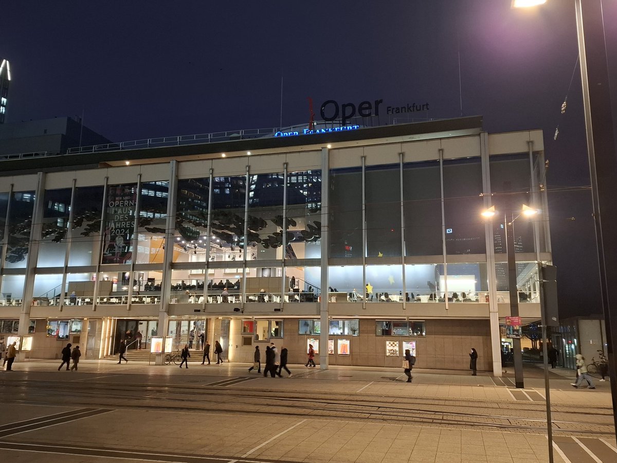 MarianSekerak's tweet photo. Marián's Opera Tour #Day2
The second evening in a row with a #French opera! 🇲🇫🎶 Tonight, it was a new production of the semi-forgotten masterpiece Guercœur by Albéric #Magnard at my favourite @operfrankfurt. 🇩🇪 It's always a pleasure to return to this high-profile house. 🥰 https://t.co/9AaRirSlcs