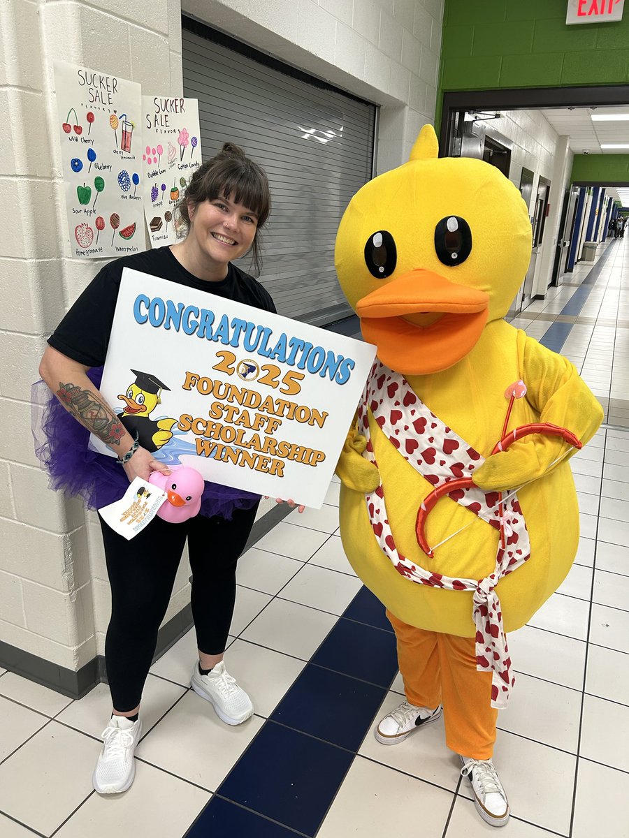 Congratulations to ⁦⁦<a href="/DeSanaMiddle/">DeSana MS</a>⁩ teacher Ms. Asp for being selected as one of the recipients of the Education Foundation Staff Scholarship Winners! Thank you to the Education Foundation for your continued dedication and support of teachers &amp; students. ⁦