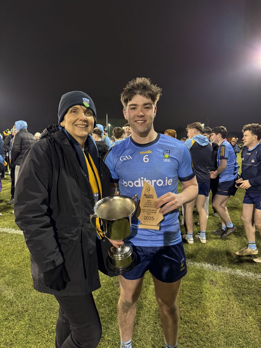 A happier outcome for us in tonight’s Fresher A Football Final between <a href="/UCDGAA/">UCD GAA CLUB</a> and <a href="/DCUDocEirGAA/">DCU Dóchas Éireann GAA Club</a>.  Well done to the UCD team who came from behind for an extra time win and the Dave Billings cup.